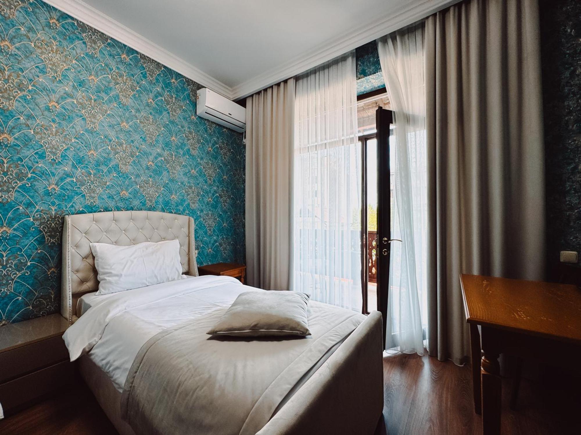 Armenia Hotel Erevan Esterno foto