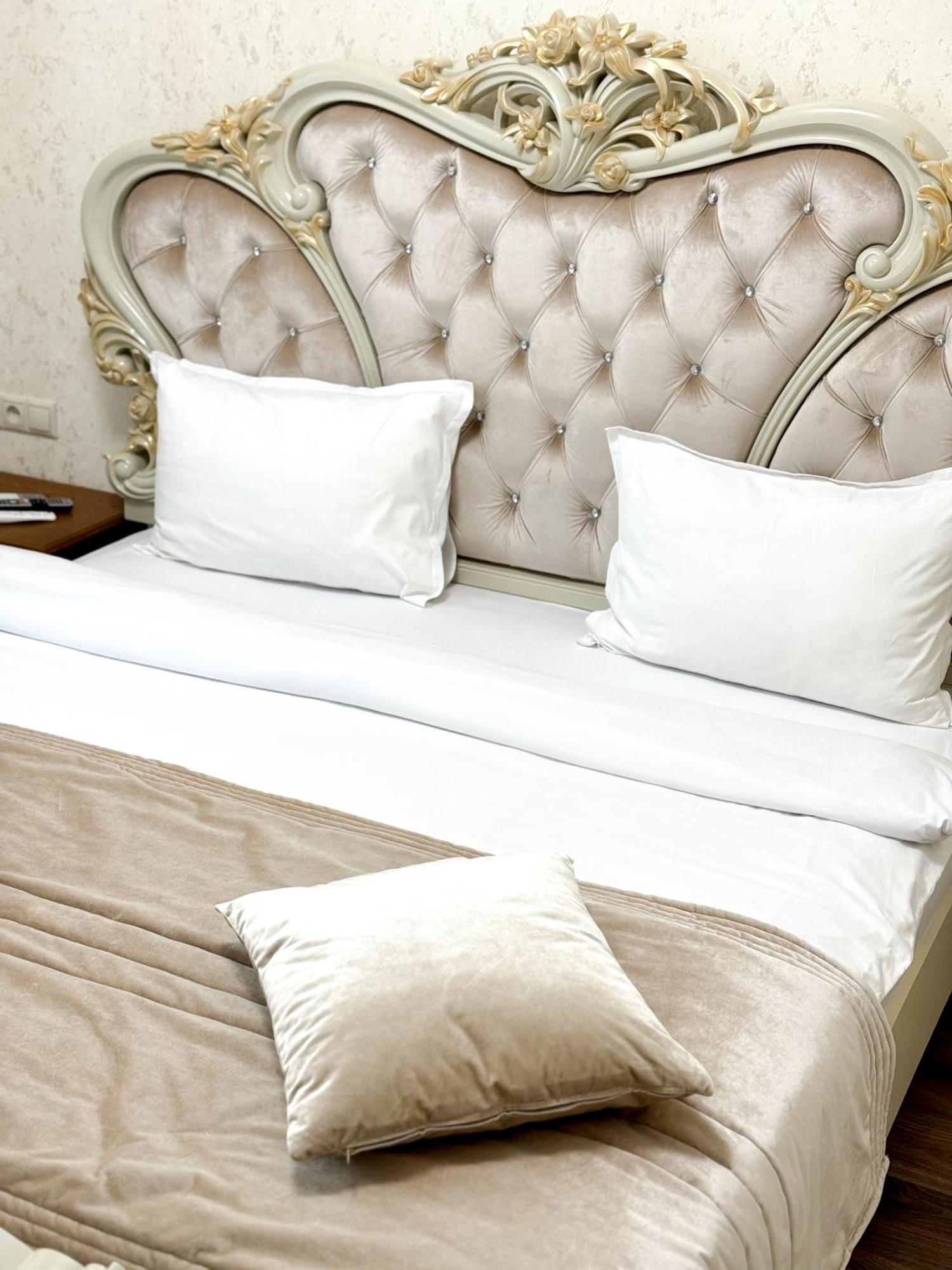 Armenia Hotel Erevan Esterno foto